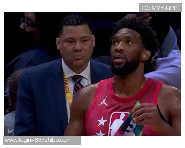 恩比德连续夺得得分王创近40年新高场均348分震撼联盟